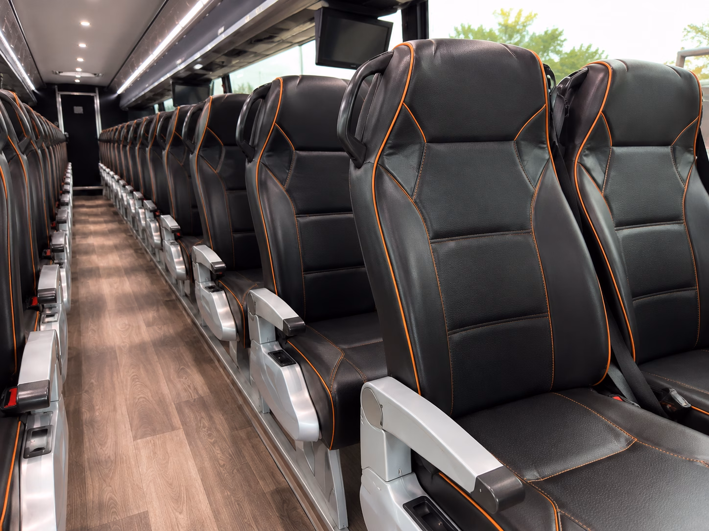 choosing the right bus size for your arcadia wedding guest count