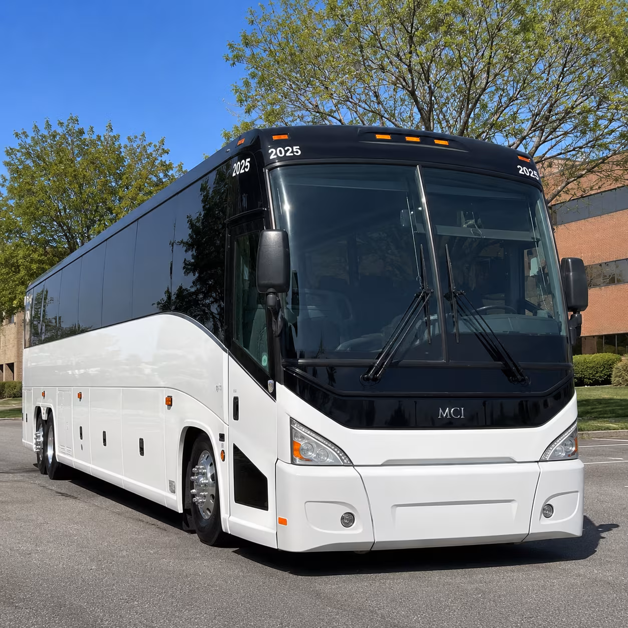 employee commuter shuttles between arcadia metrolink and your office