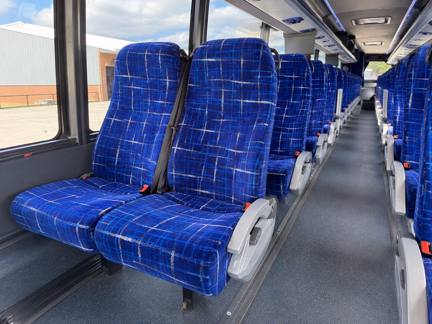 how the type of bus you choose changes the price in arcadia california