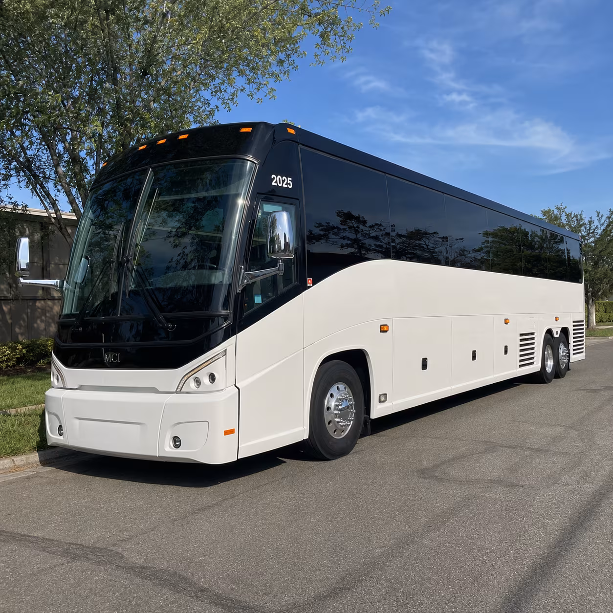 one bus handles multi day ski trips to big bear and mammoth from arcadia